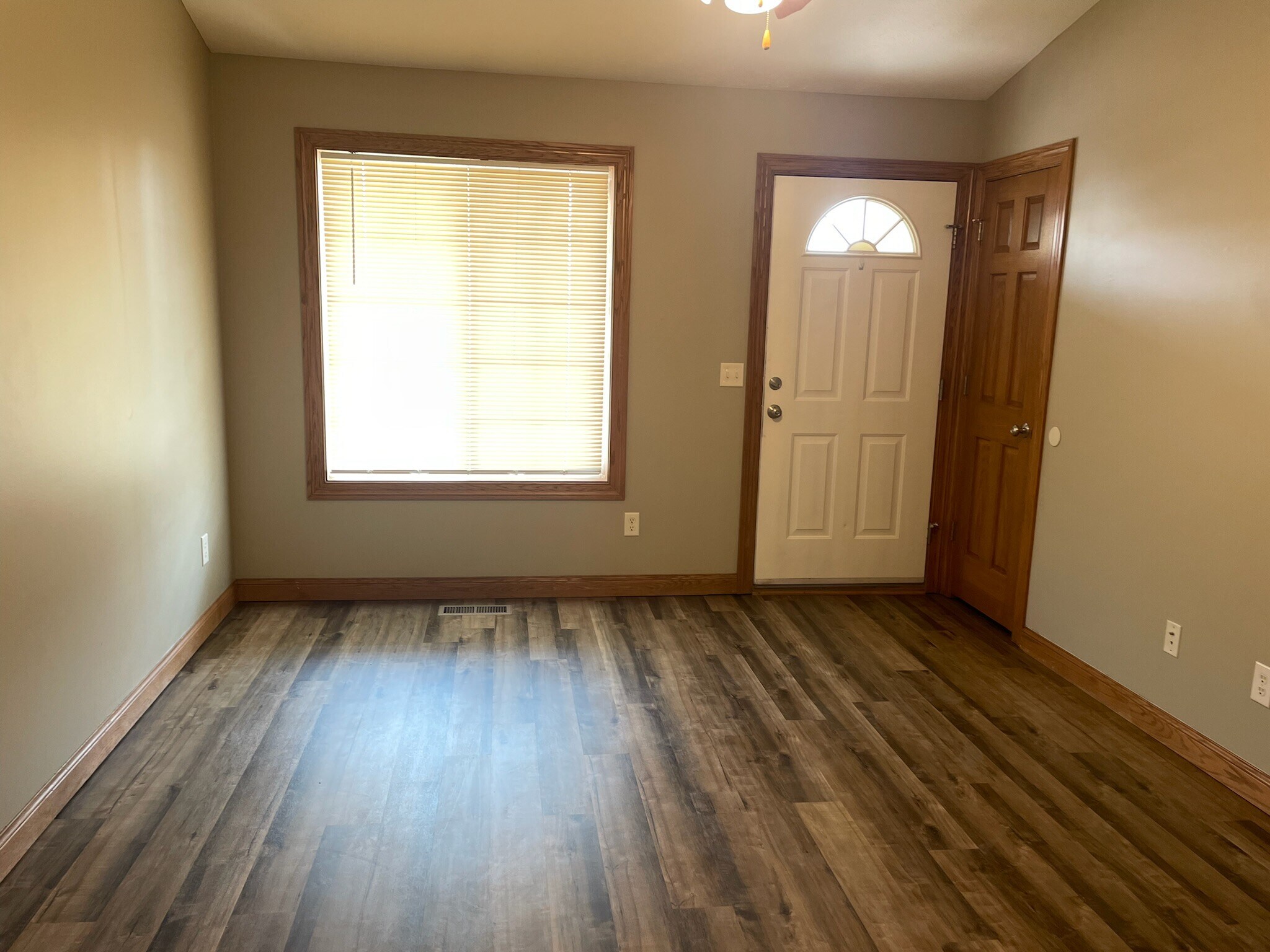 Building Photo - 7364 Mercy Ln