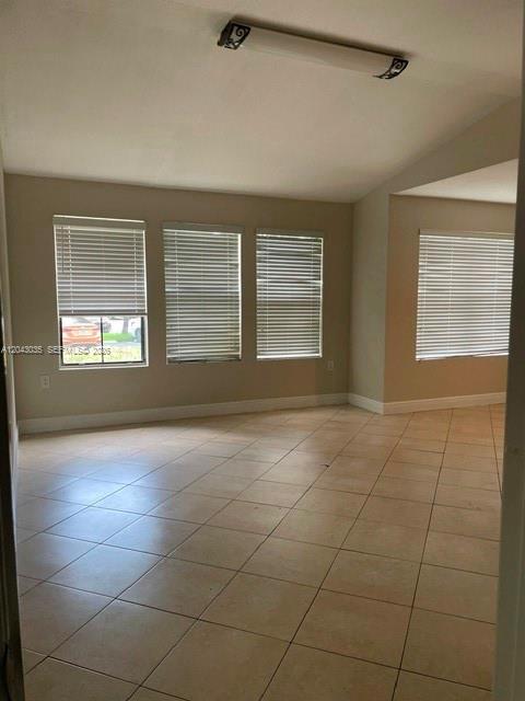 Building Photo - 10500 SW 155th Ct