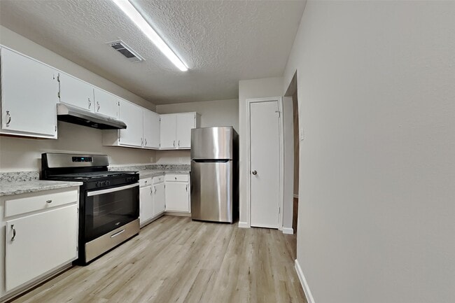 Building Photo - 30806 Melita Dr