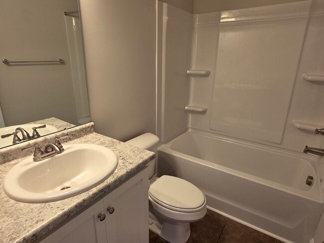 Building Photo - 57 Oakmont Dr