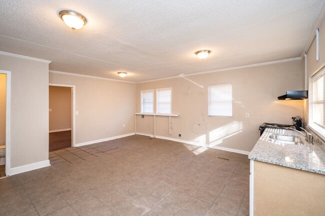 Building Photo - Charming Renovated 3-Bedroom Home in Dora!