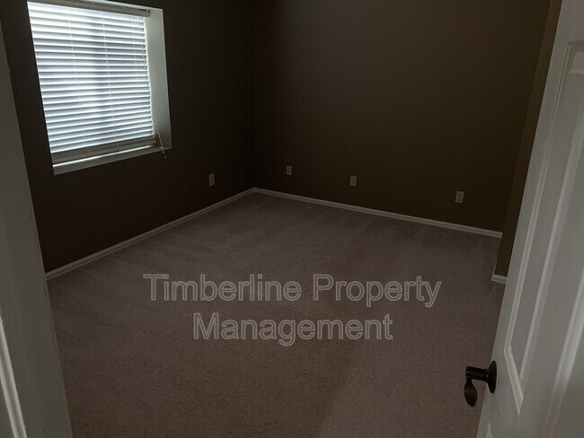 Building Photo - 2511 Antietam Ln