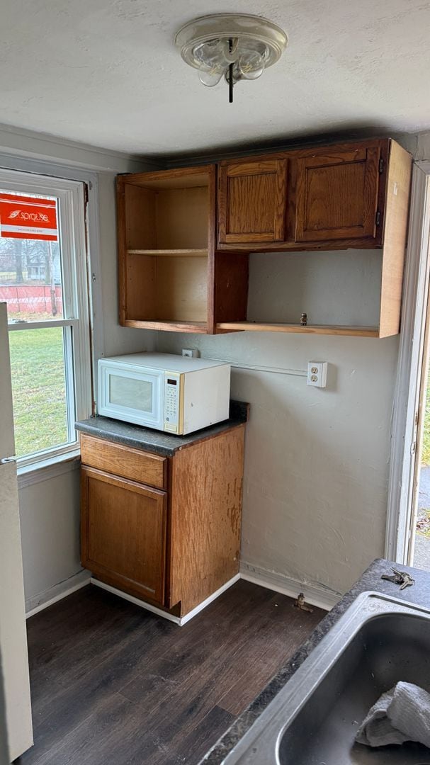 Building Photo - Cozy 1 bed 1 bath singly family home!