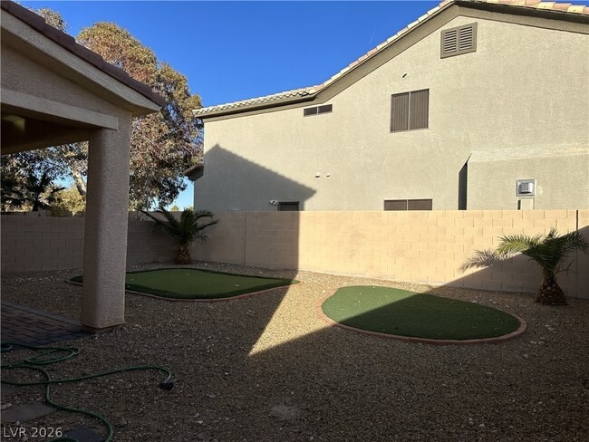 Building Photo - 10 Tribute Peak Way