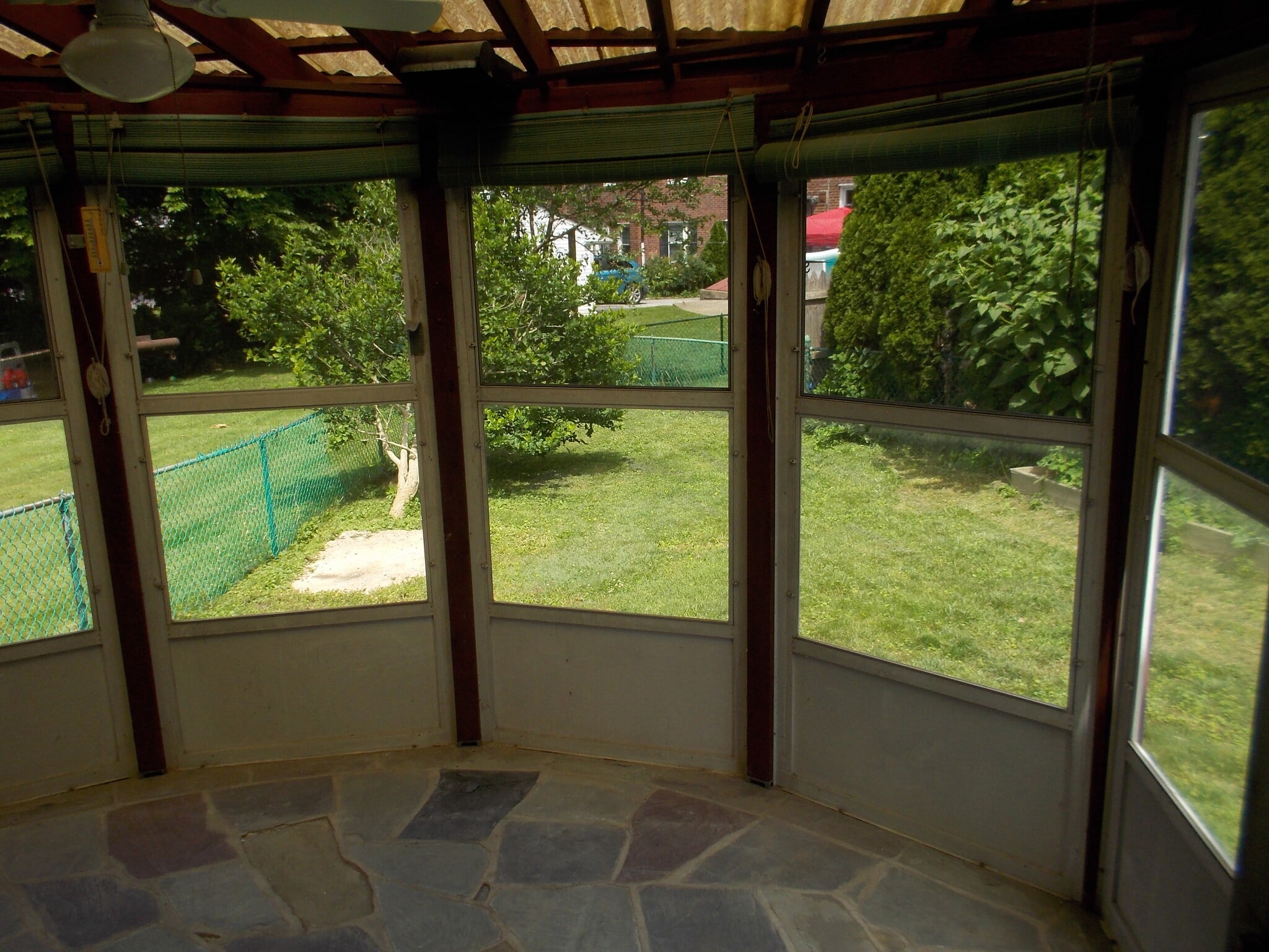 screened in Sunroom - 216 Bailey Rd