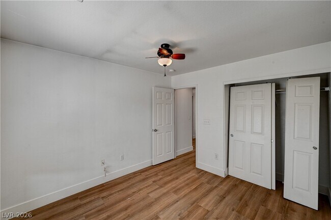 Building Photo - 9985 Big Bow Springs Ct