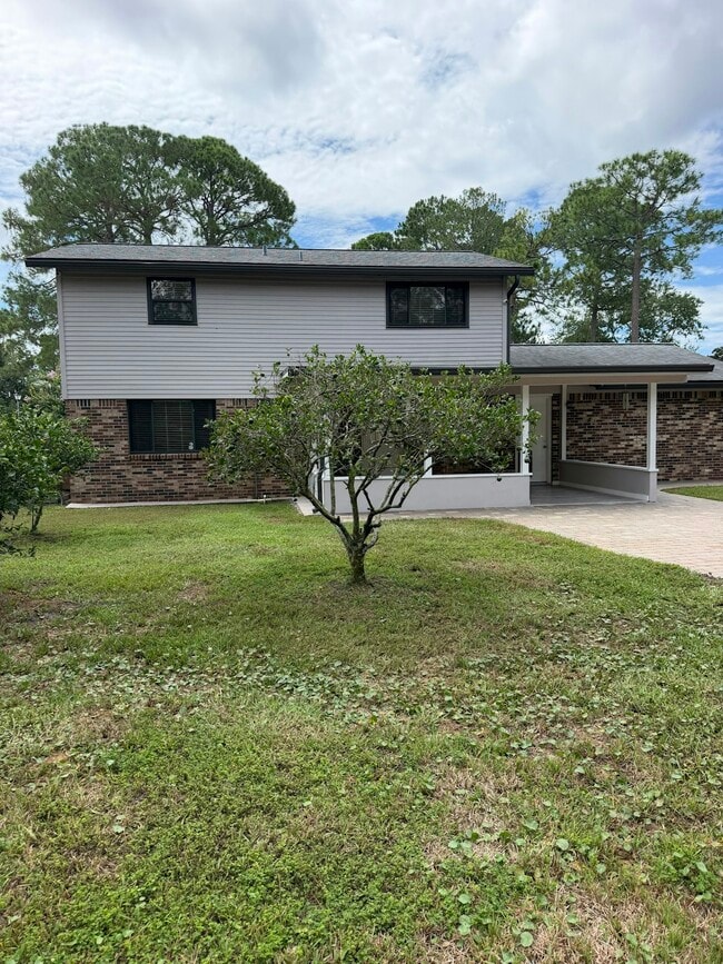 Building Photo - 4123 Lazy Hollow Ln N
