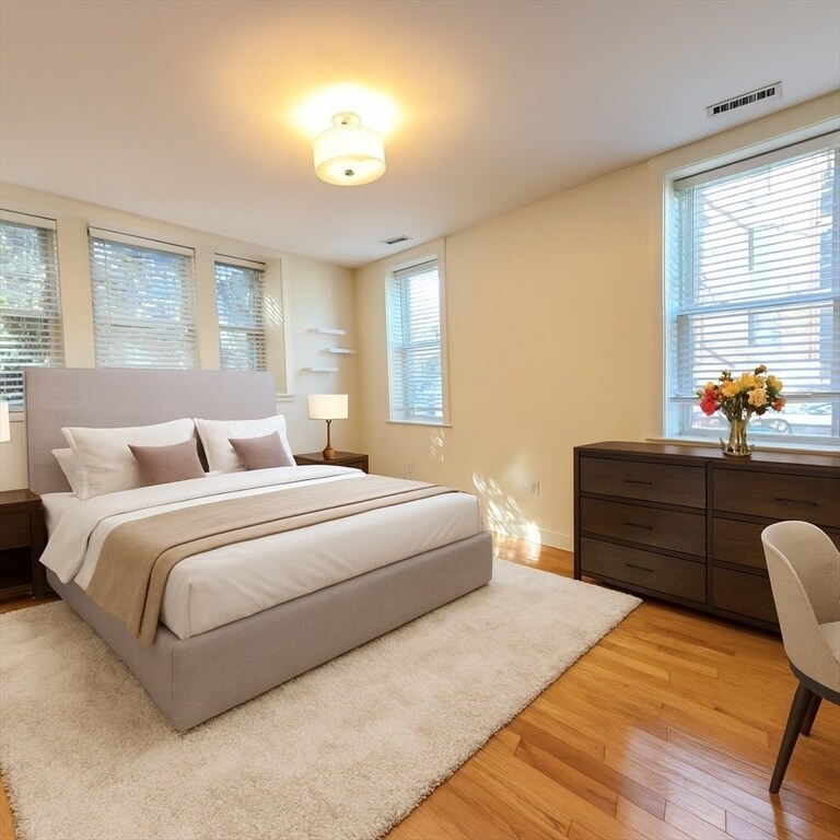 Building Photo - 1607 Commonwealth Ave