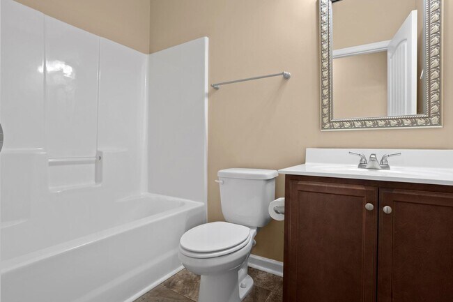 Building Photo - 215 Classy Ct