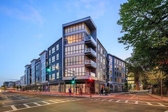 Building Photo - 3531 Washington St