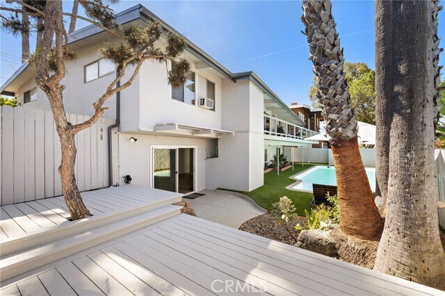 Building Photo - 2120 Temple Hills Dr