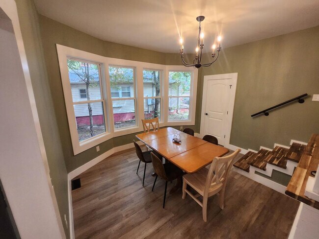 Building Photo - 203 Brockman Ave