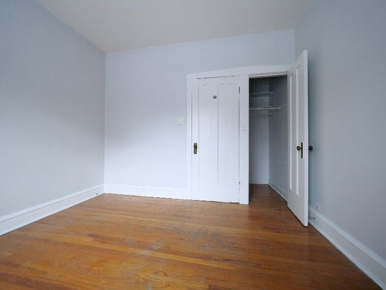 Building Photo - 1764 W North Shore Ave