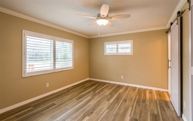 Building Photo - 1900 Benjamin Franklin Dr