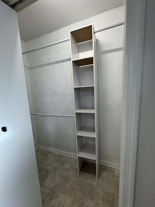 Building Photo - 4204 Tremont St