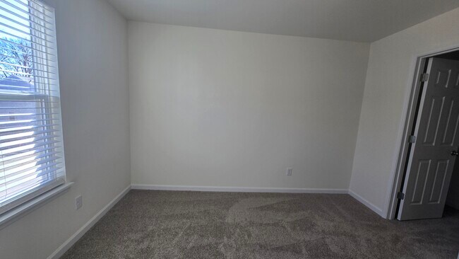 Building Photo - 330 Fall Harvest Parkway