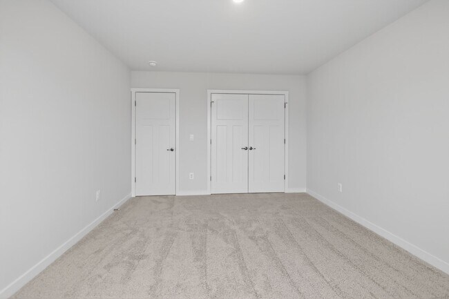 Building Photo - 192 Covington Dr