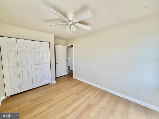 Building Photo - 1193 Maple Ave