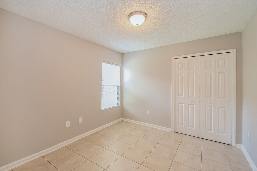 Building Photo - 2625 Fox Creek Dr