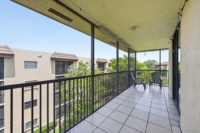 Building Photo - 10401 W Broward Blvd