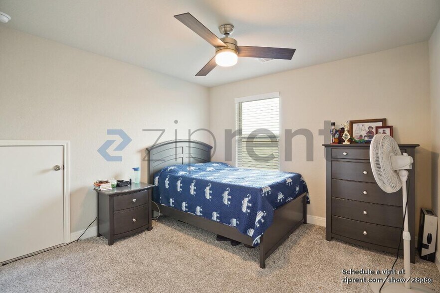 Building Photo - 6611 Gentry Farm