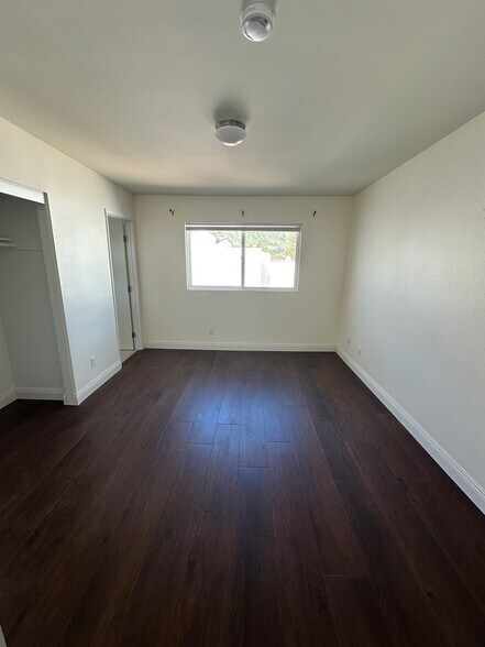 Upstairs Bedroom - 17195 Palisades Cir