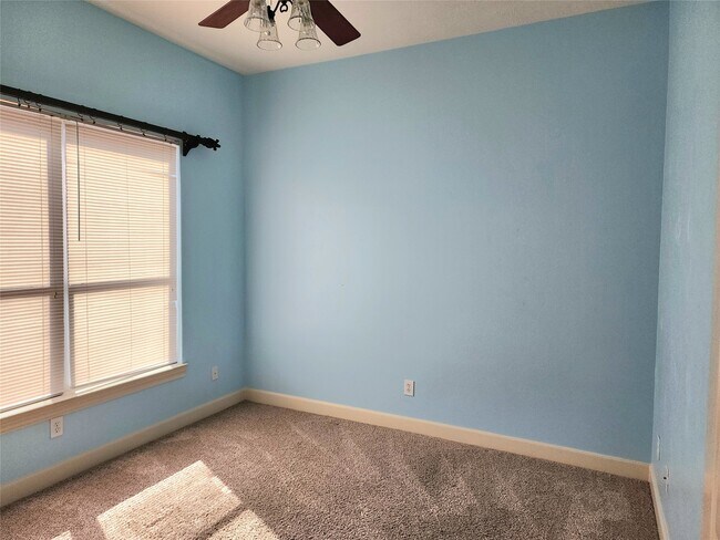 Building Photo - 14214 Altair Dr