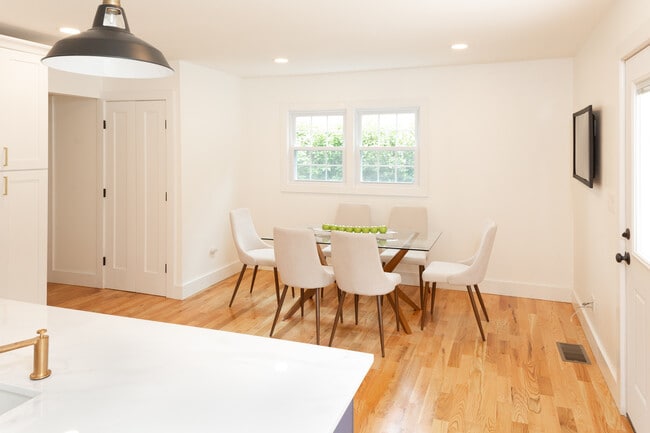 Building Photo - 84 Orchard St