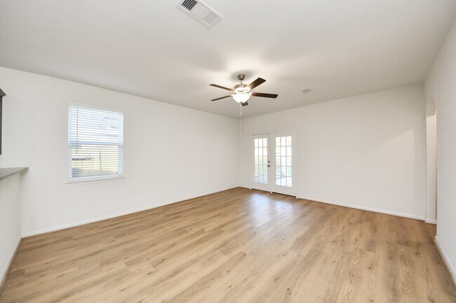 Building Photo - 9526 Opal Gates Dr