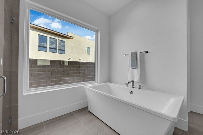 Building Photo - 4792 Outlook Peak St