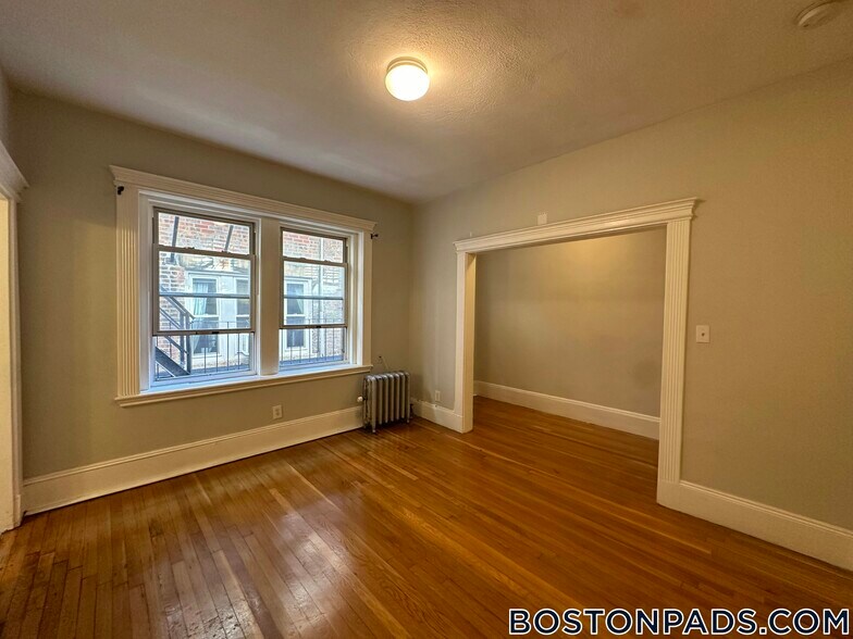 Building Photo - 38 Hemenway St