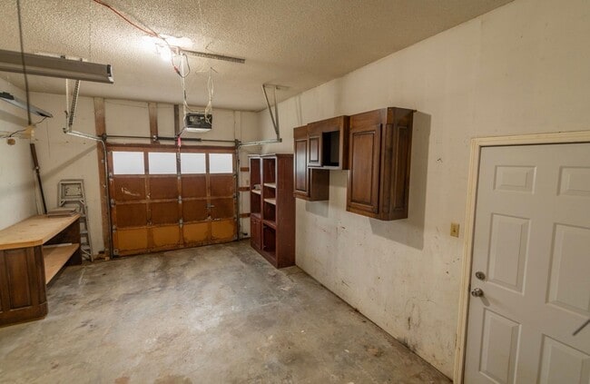 Building Photo - 1016 Grayland Dr