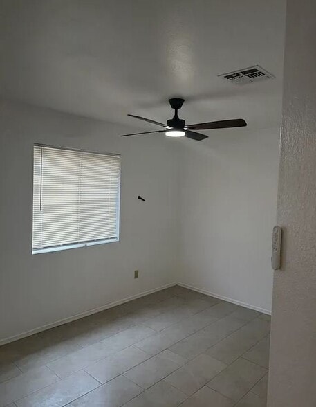 Building Photo - 4611 S Foxdale Dr