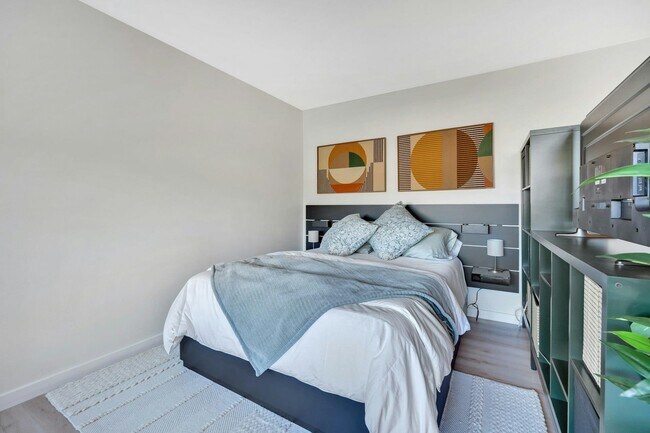 Building Photo - 6040 JFK Blvd E