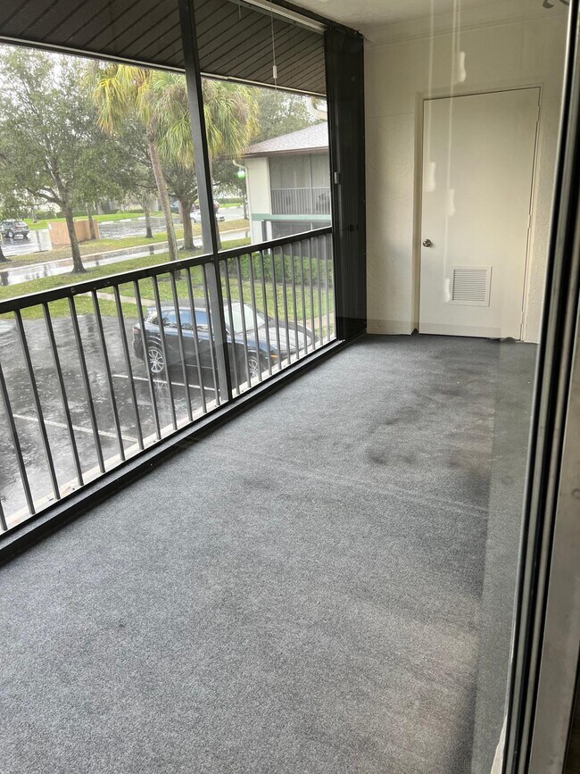 Building Photo - 6342 Chasewood Dr