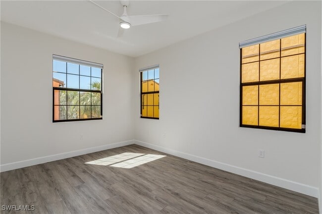 Building Photo - 9072 Covina Dr N