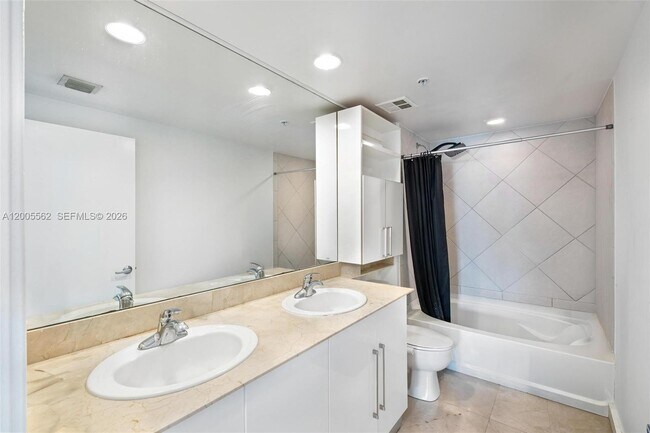 Building Photo - 325 S Biscayne Blvd