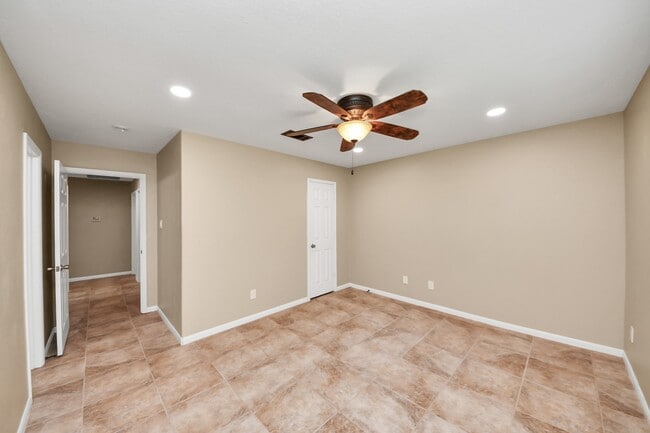 Building Photo - 4106 Falling Trace Ln