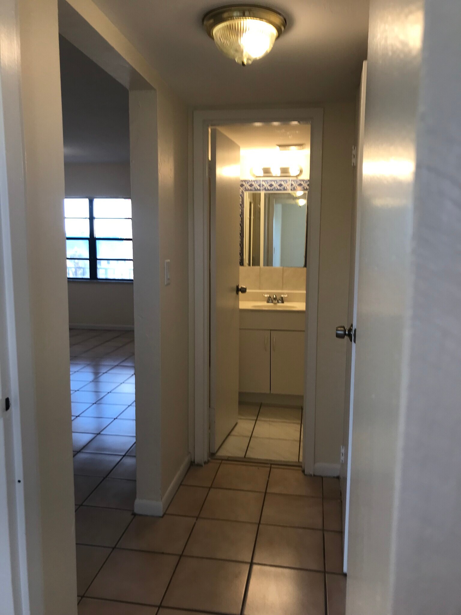 HALLWAY - 1335 W 68th St