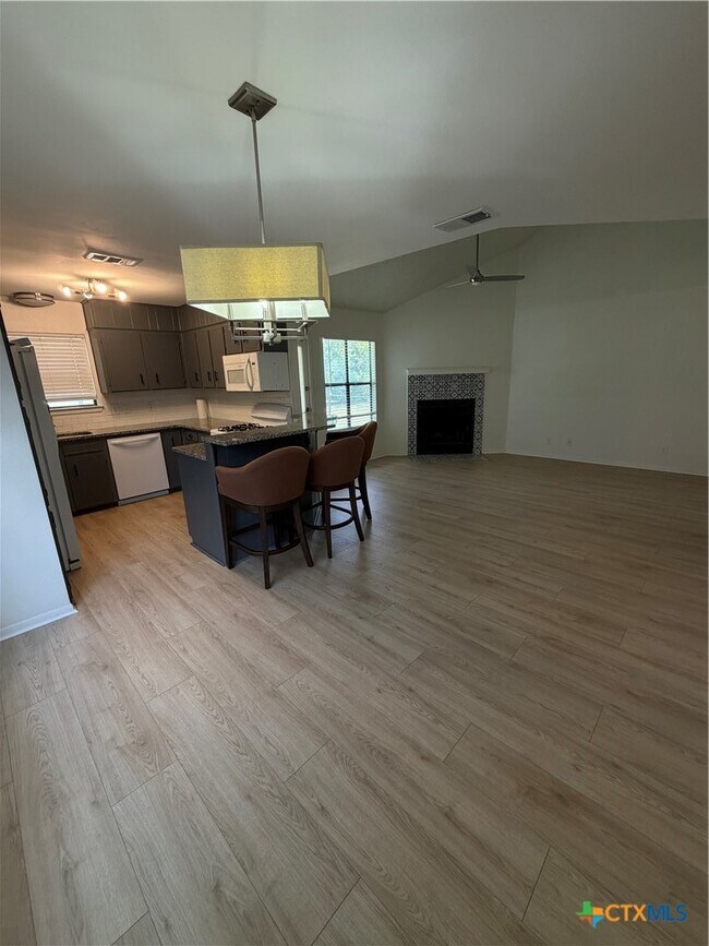 Building Photo - 1316 Opal Rd