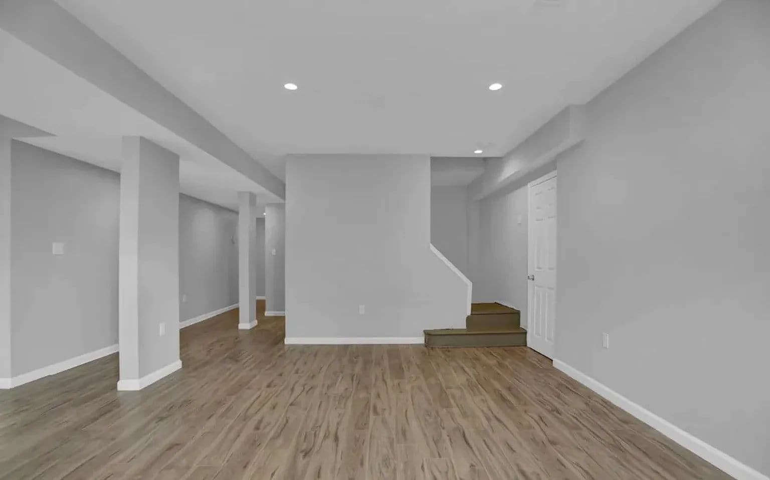 Building Photo - 5922 Benton Heights Ave