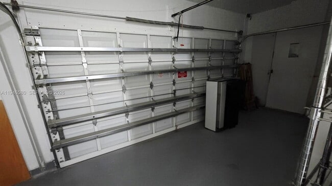 Building Photo - 10032 NW 87th Terrace