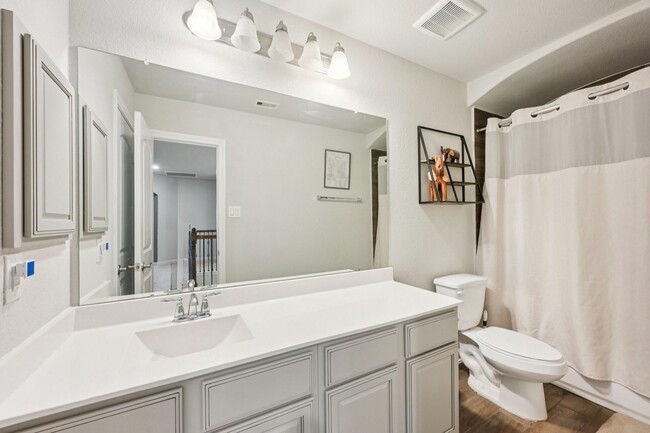 Building Photo - 2406 Harborwood Ct