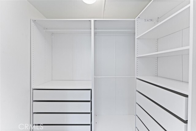 Building Photo - 2802 Ladrillo Aisle