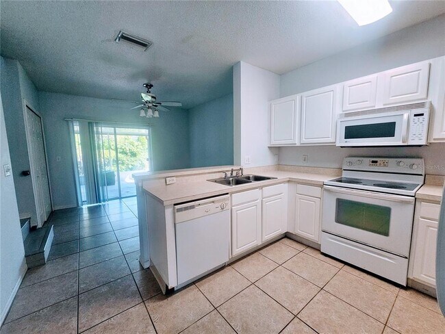 Building Photo - 6124 Osprey Lake Cir