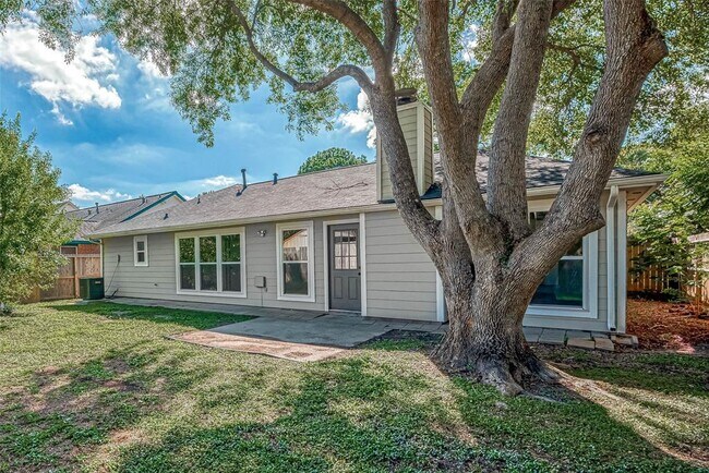Building Photo - 416 Heatherwood Ct