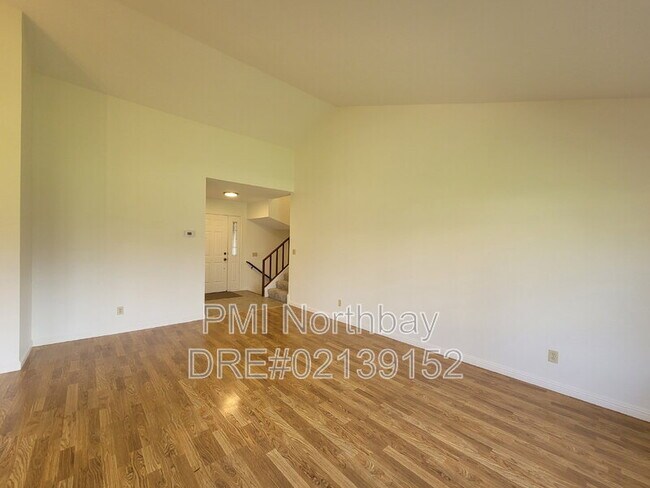 Building Photo - 3552 Larchmont Ct