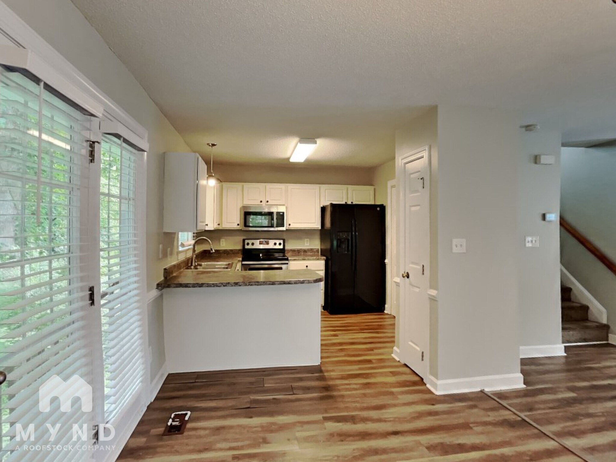 Building Photo - 405 Helleri Ct