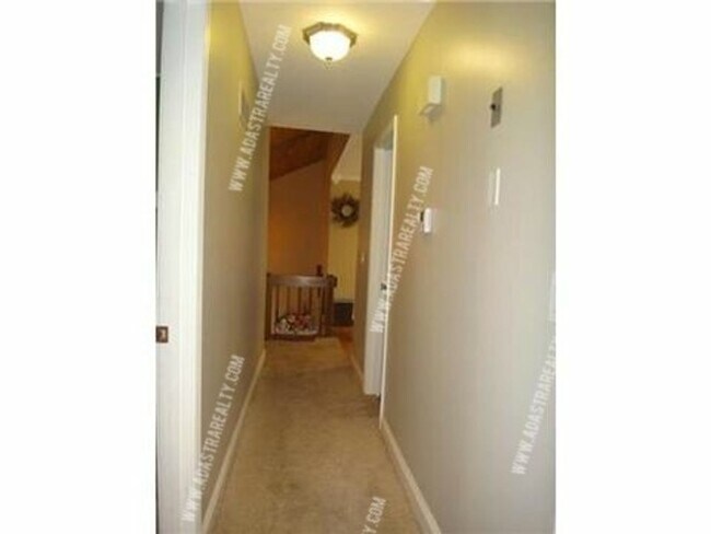 Building Photo - Beautiful Olathe Home-Coming SOON!!