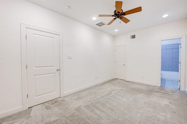 Building Photo - 1510 Johnson St